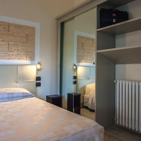 Hotel Calamosca 3*
