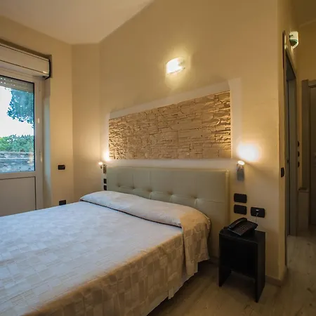 Szálloda Calamosca 3*